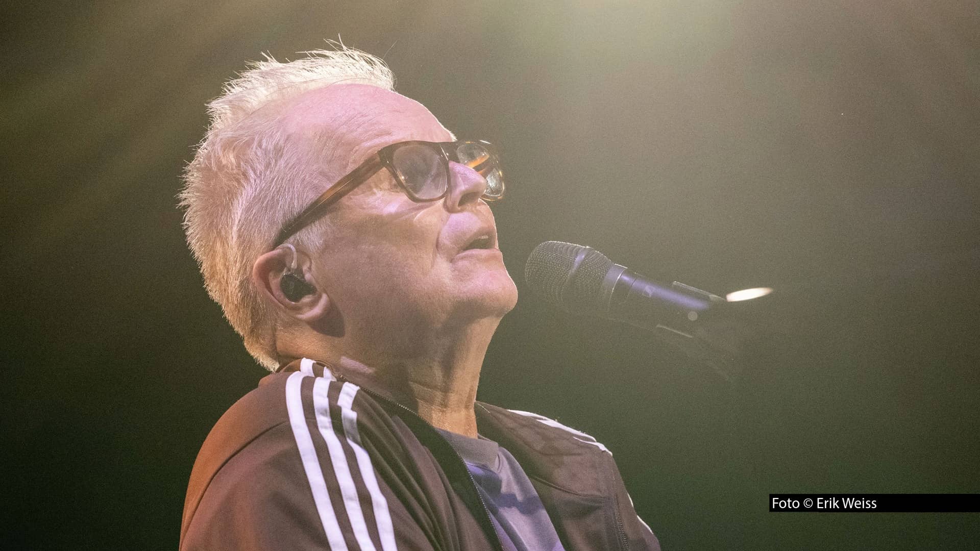 Herbert Grönemeyer und seine Band spielen 2027 eine weitgehend ausverkaufte Tour. Für einige Stadionkonzerte gibt es zusätzliche Tickets.