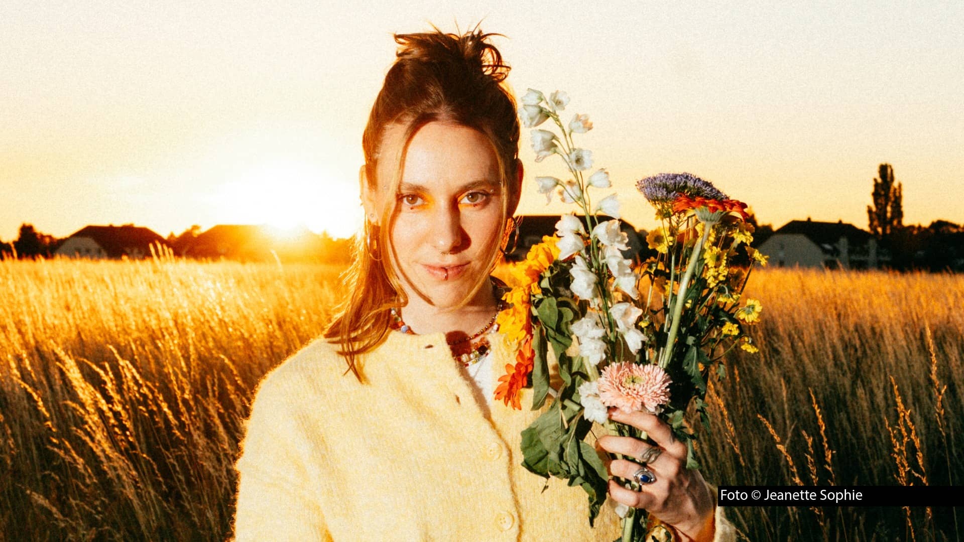 „Soft Season“: Malou Lovis startet mit neuer EP und Tour durch